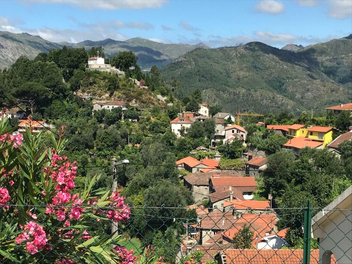 Casa Da Lage - Lareiras - Lenha - Vistas - Geres Villa Bagian luar foto